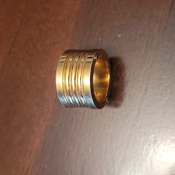 Michael Kors ring - Picture 2 of 3